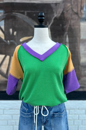 MARDI GRAS RIBBED V-NECK TOP - LondonEE & Co. 