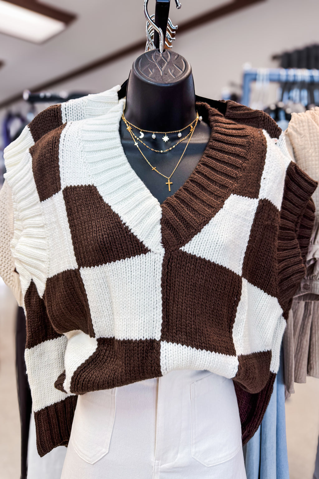 CHECKERED SWEATER VEST