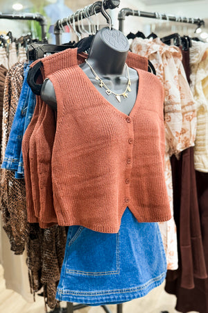 FINLEE SWEATER VEST