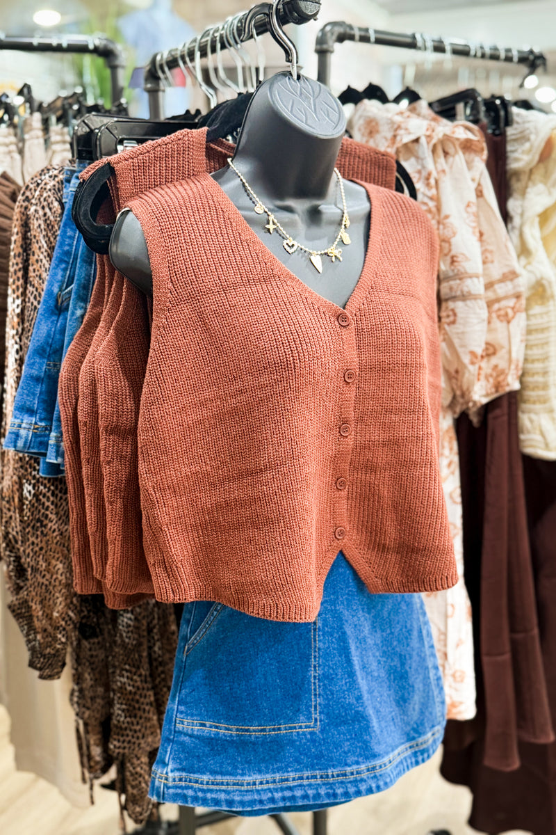 FINLEE SWEATER VEST