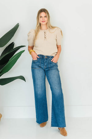 SHORT SLEEVE RUFFLE NECK SWEATER