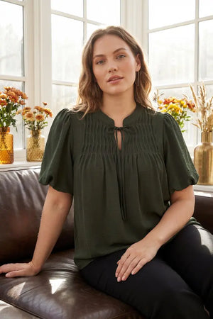 PLUS PINTUCK DETAIL TOP