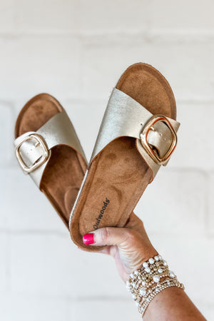 OUTWOODS SANDAL - LondonEE & Co. 