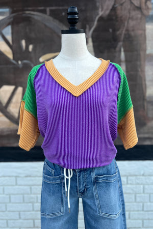 MARDI GRAS RIBBED V-NECK TOP - LondonEE & Co. 