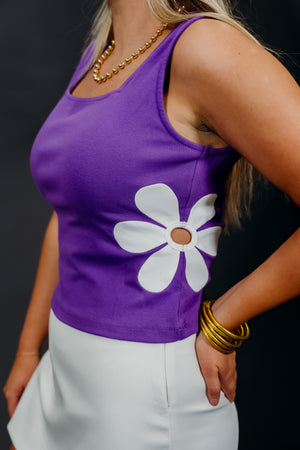 CUTOUT FLOWER APPLIQUE TOP