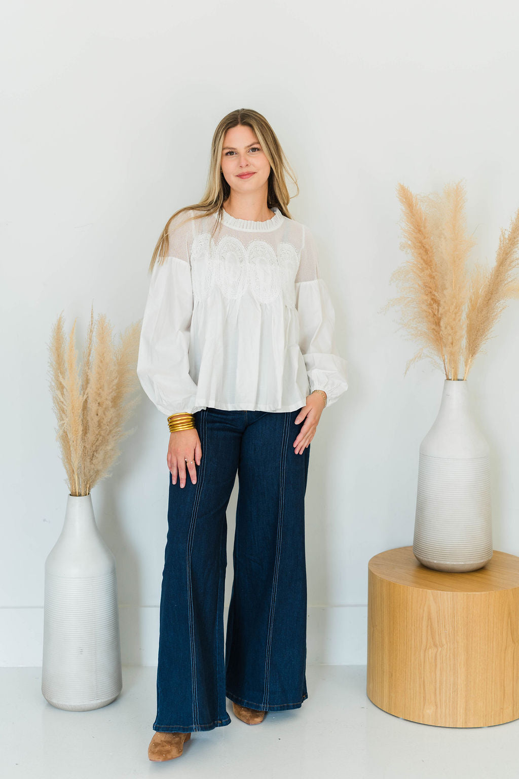 LACE APPLIQUE TOP