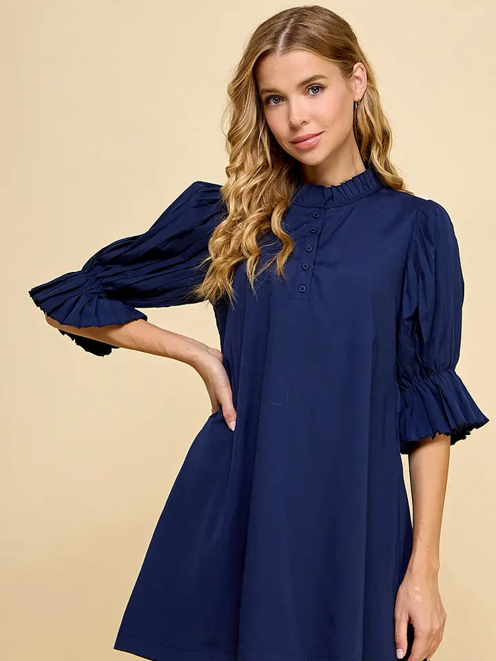 PLEATED DETAIL SHIFT DRESS