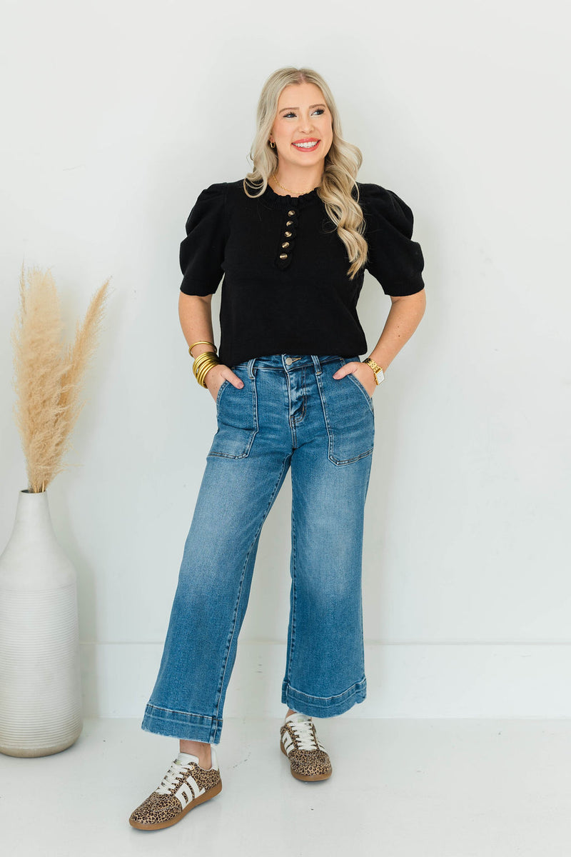 SHORT SLEEVE RUFFLE NECK SWEATER