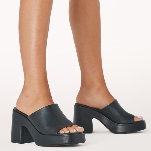 LESLIE BLOCK PLATFORM HEEL