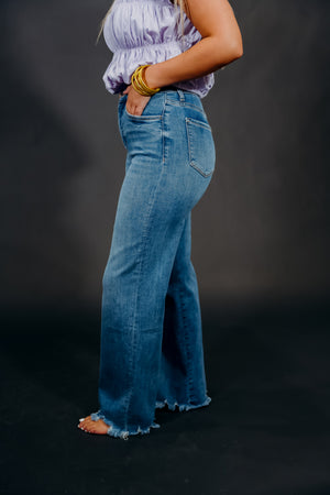 ULTRA HIGH RISE LOOSE FIT JEANS