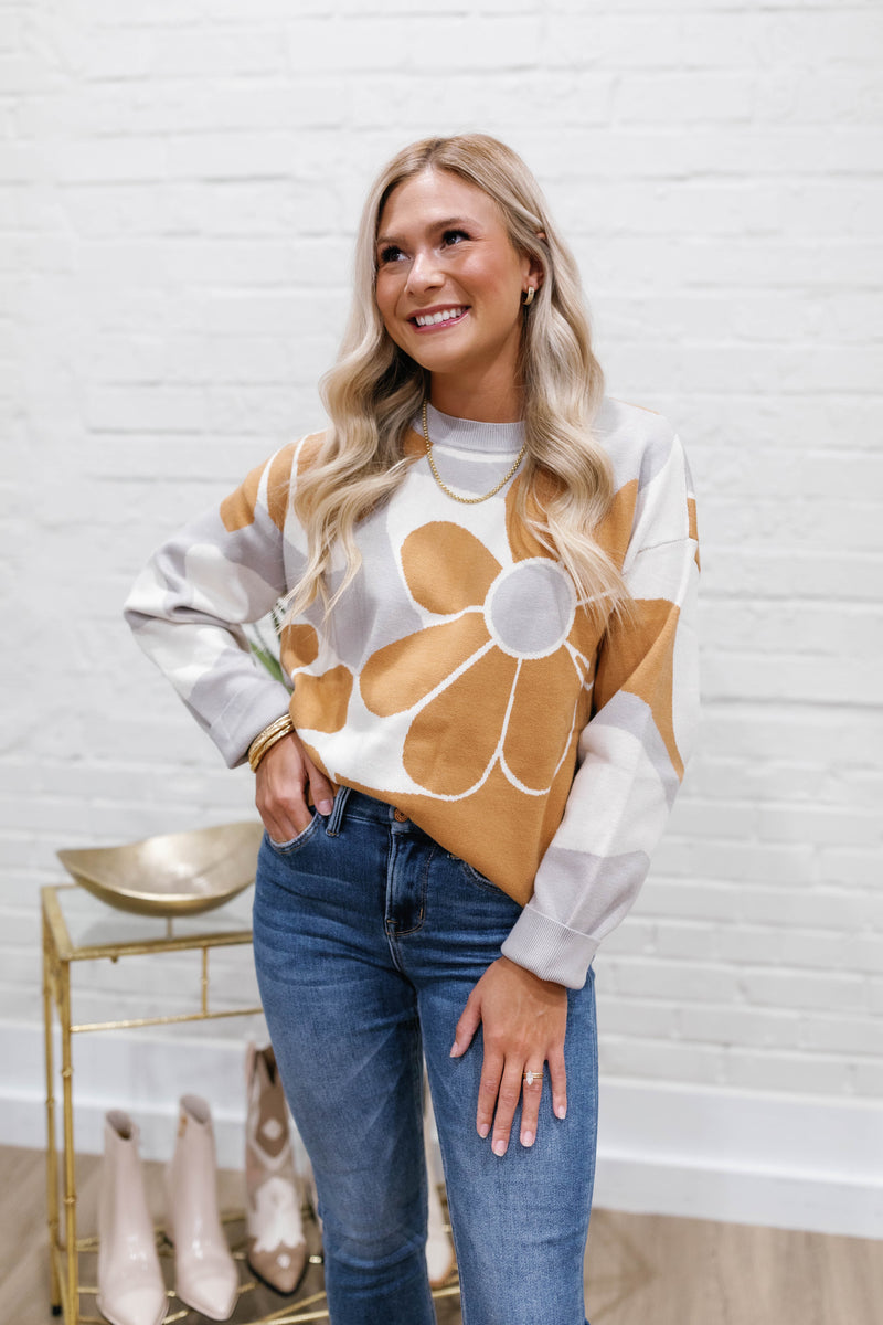 RETRO FLORAL DETAIL SWEATER