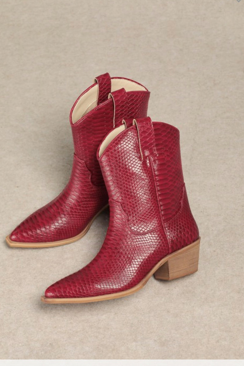 KARLIE BOOT