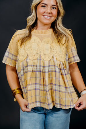 LACE DETAIL PLAID TOP