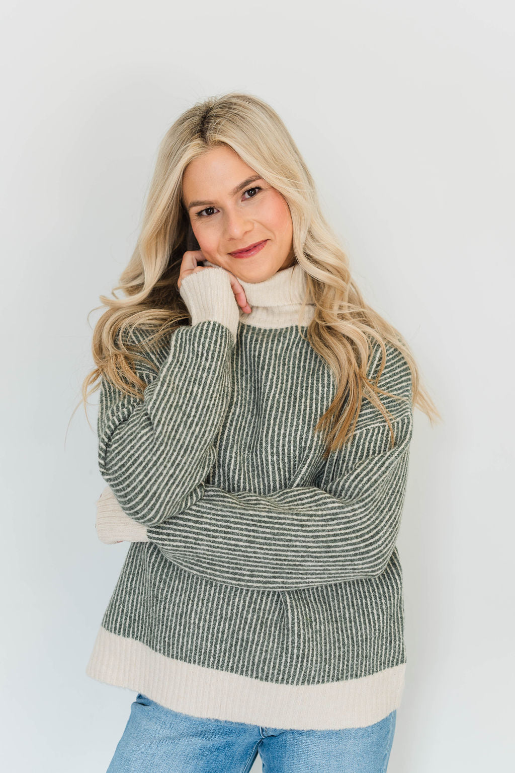 TURTLENECK SWEATER