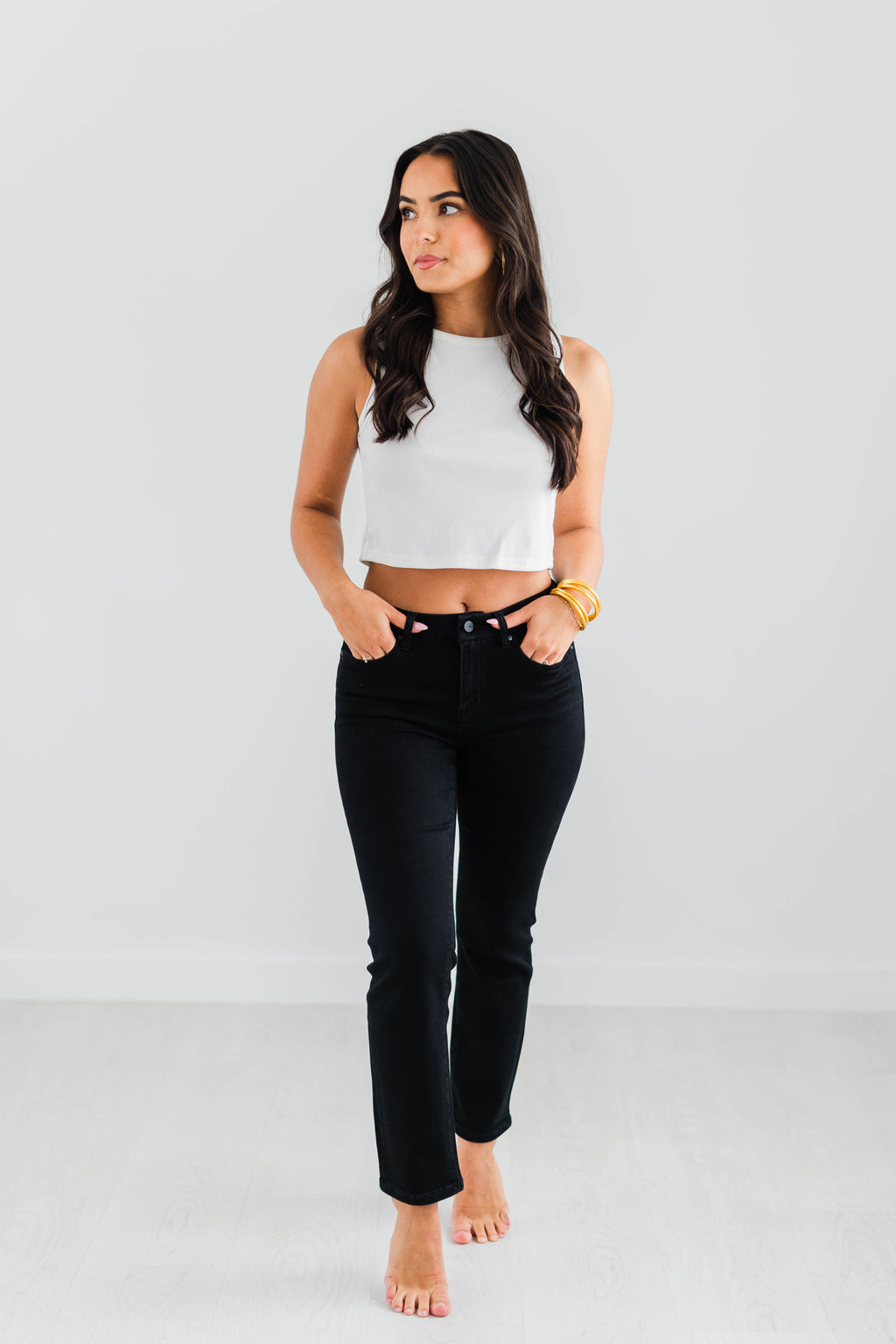 TIA MID RISE JEANS