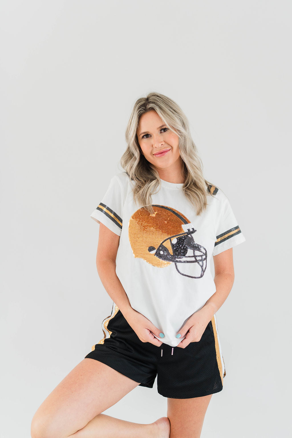 BLACK & GOLD HELMET TOP