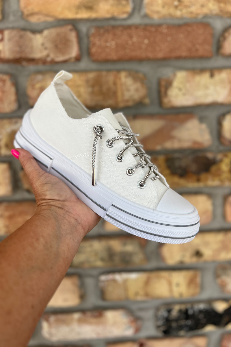 VERY G AMAN SNEAKER