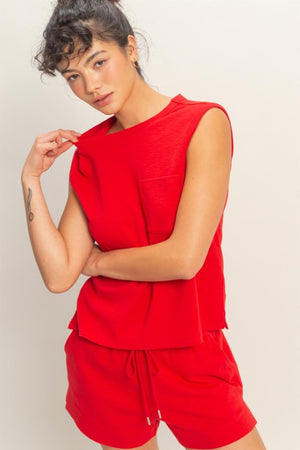 SLEEVELESS BASIC TOP - LondonEE & Co. 