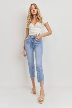 HIGH RISE CLASSIC FIT MOM JEAN