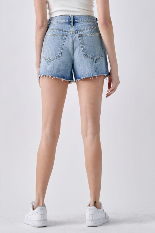 CELLO HIGH RISE MOM SHORTS