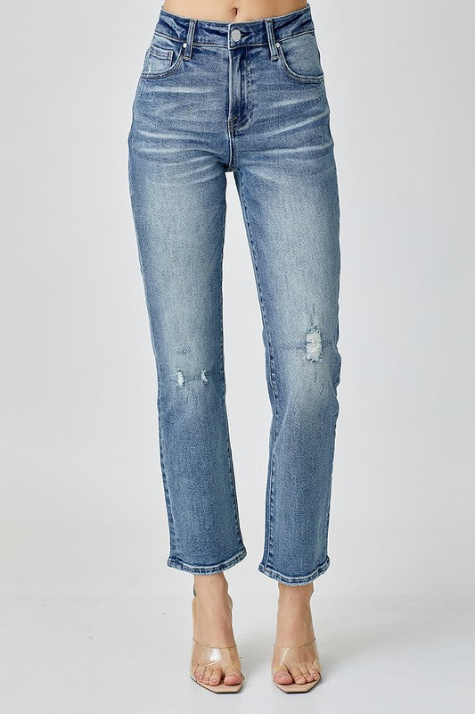 MID RISE SLIM STRAIGHT JEANS