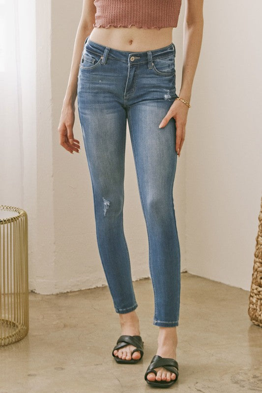 AVA MID RISE SKINNY JEAN