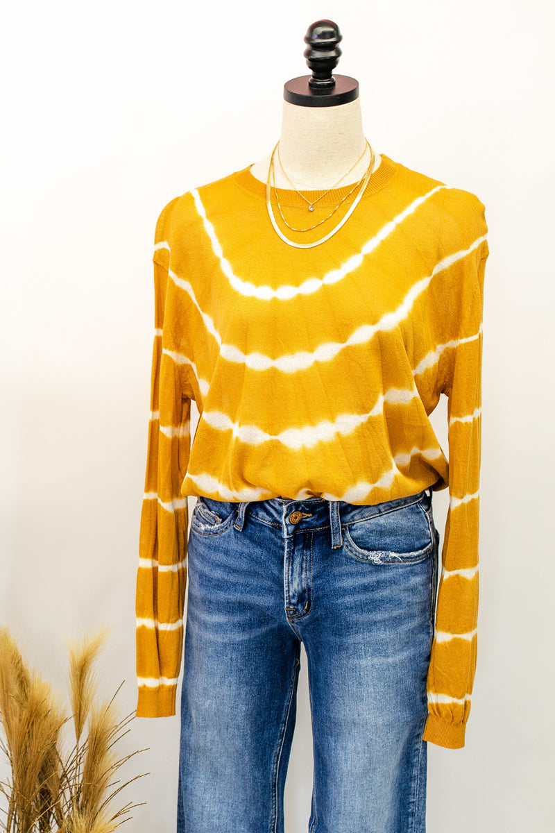 SURFER'S TEA TIE DYE SWEATER